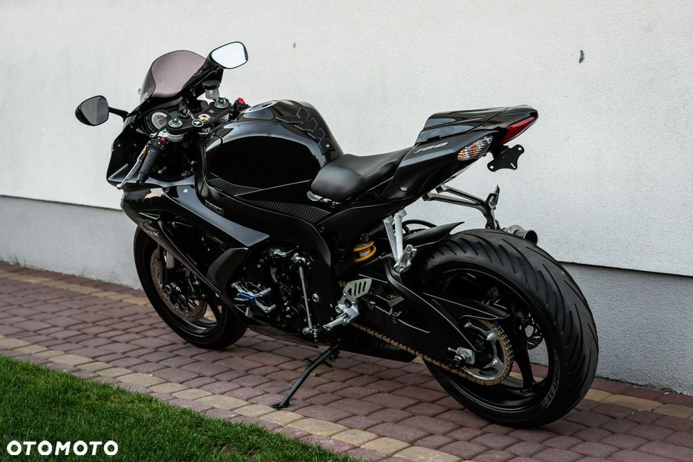 Suzuki GSX-R - 4