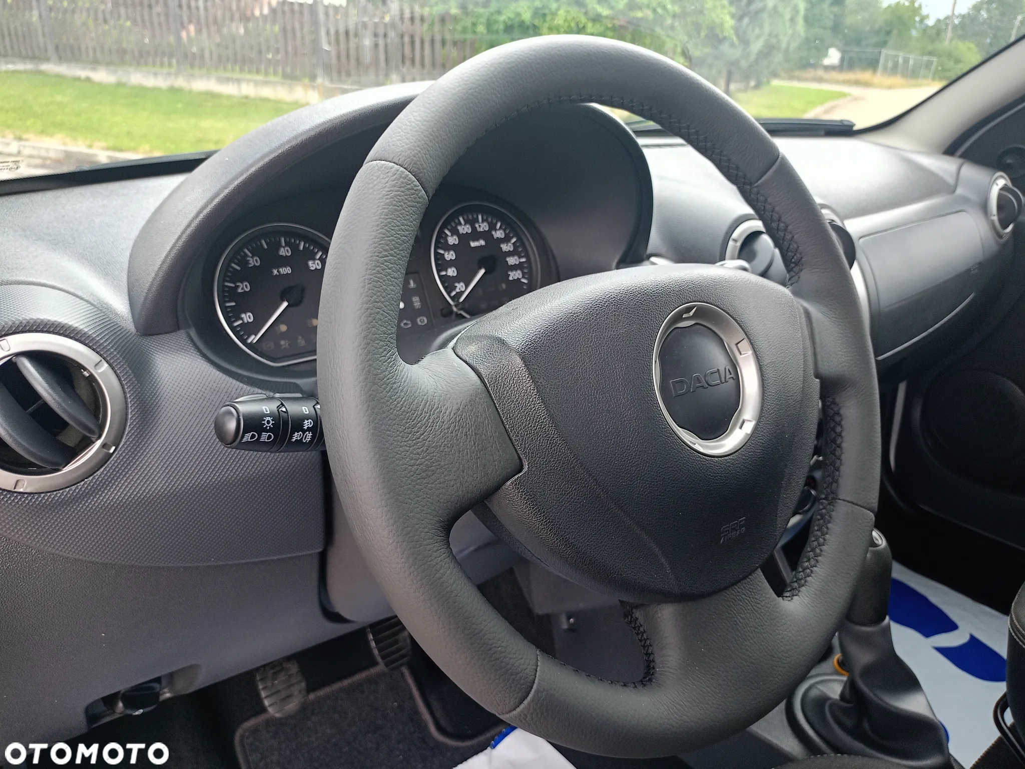Dacia Sandero Stepway 1.6 - 19