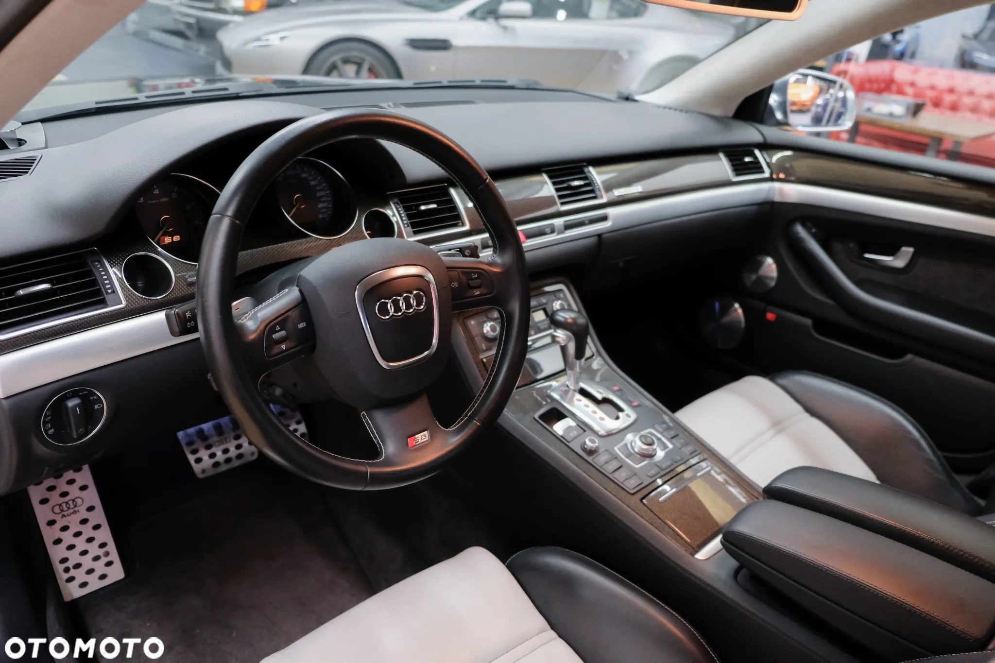 Audi S8 5.2 FSI Quattro - 9