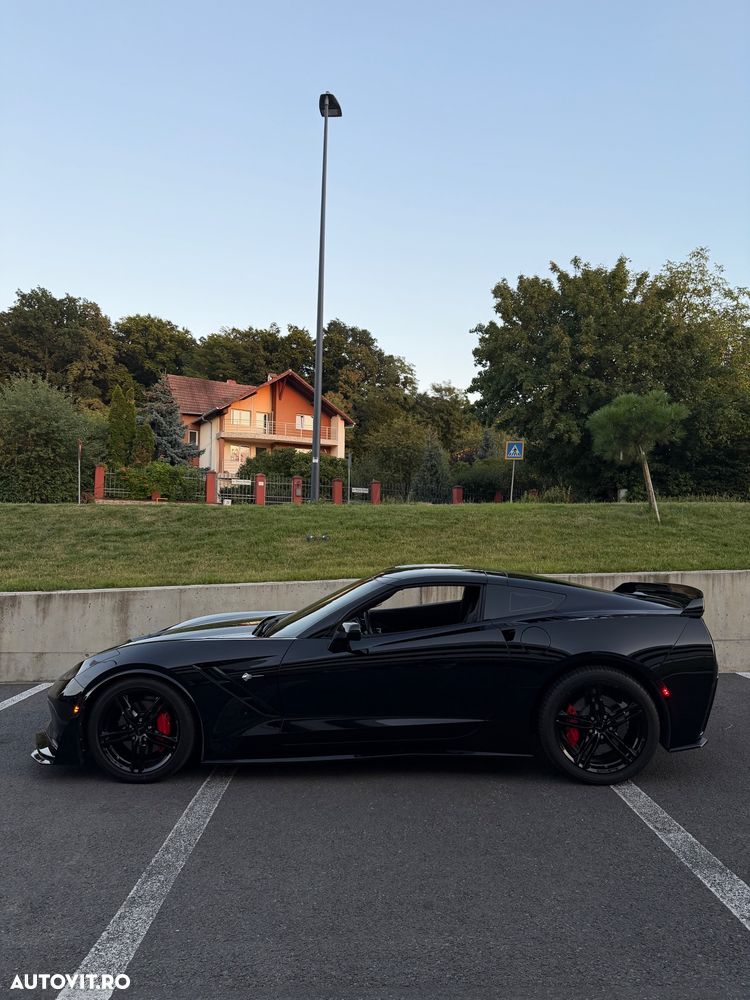 Chevrolet Corvette - 3