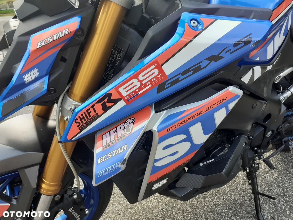 Suzuki GSX 1000 - 8