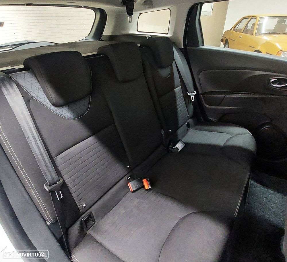 Renault Clio Sport Tourer 0.9 TCe Limited - 11