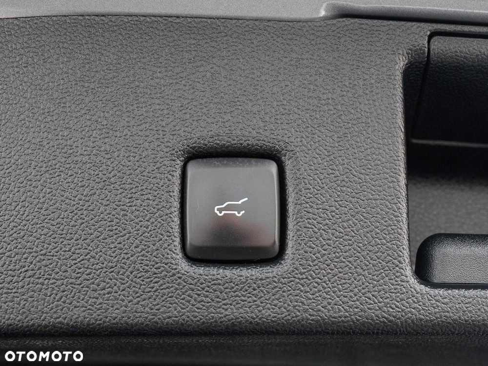 Ford Kuga - 28