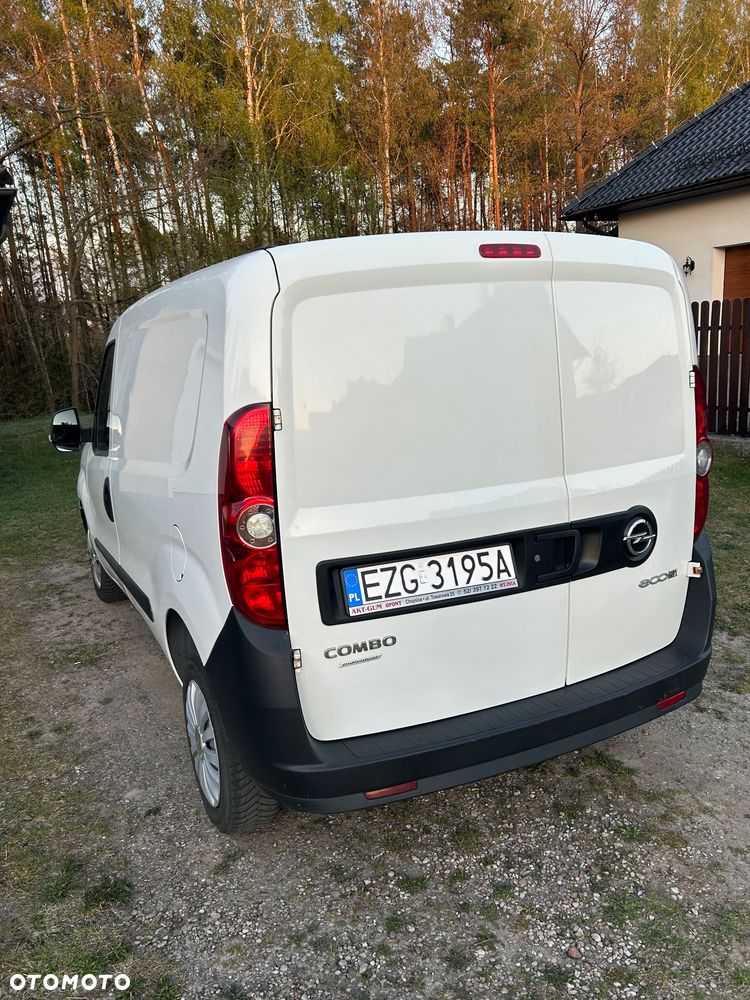 Opel COMBO - 4
