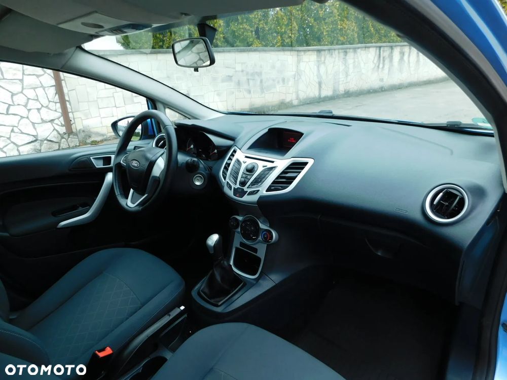 Ford Fiesta 1.25 Champions Edition - 18