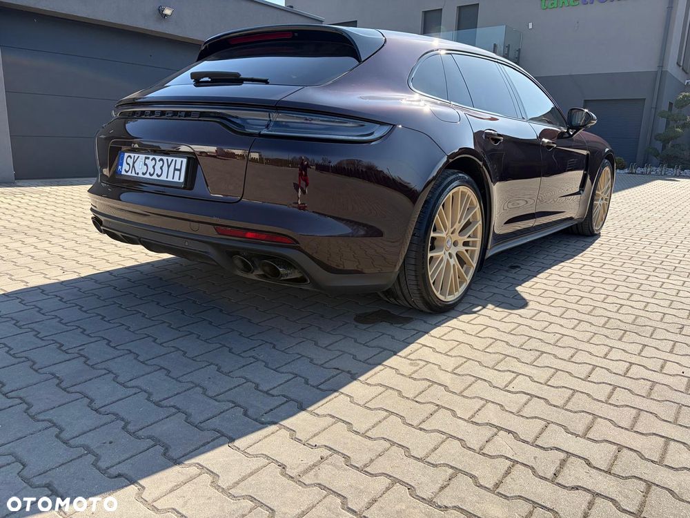 Porsche Panamera 4 E-Hybrid Platinum Edition - 4