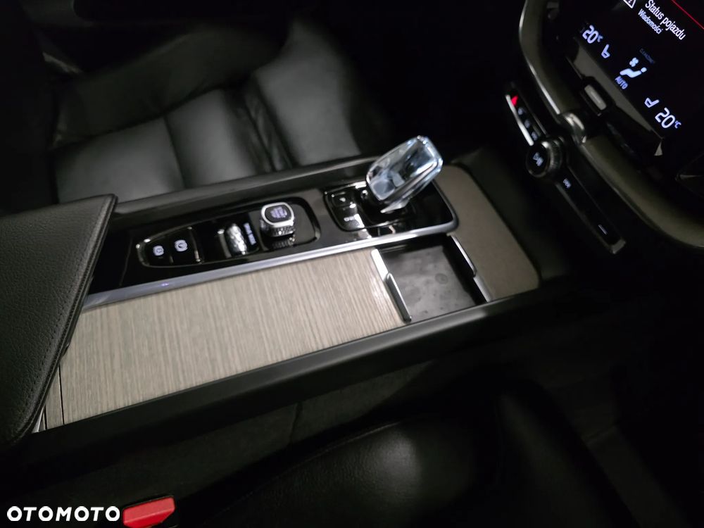 Volvo XC 60 B4 D Inscription - 18