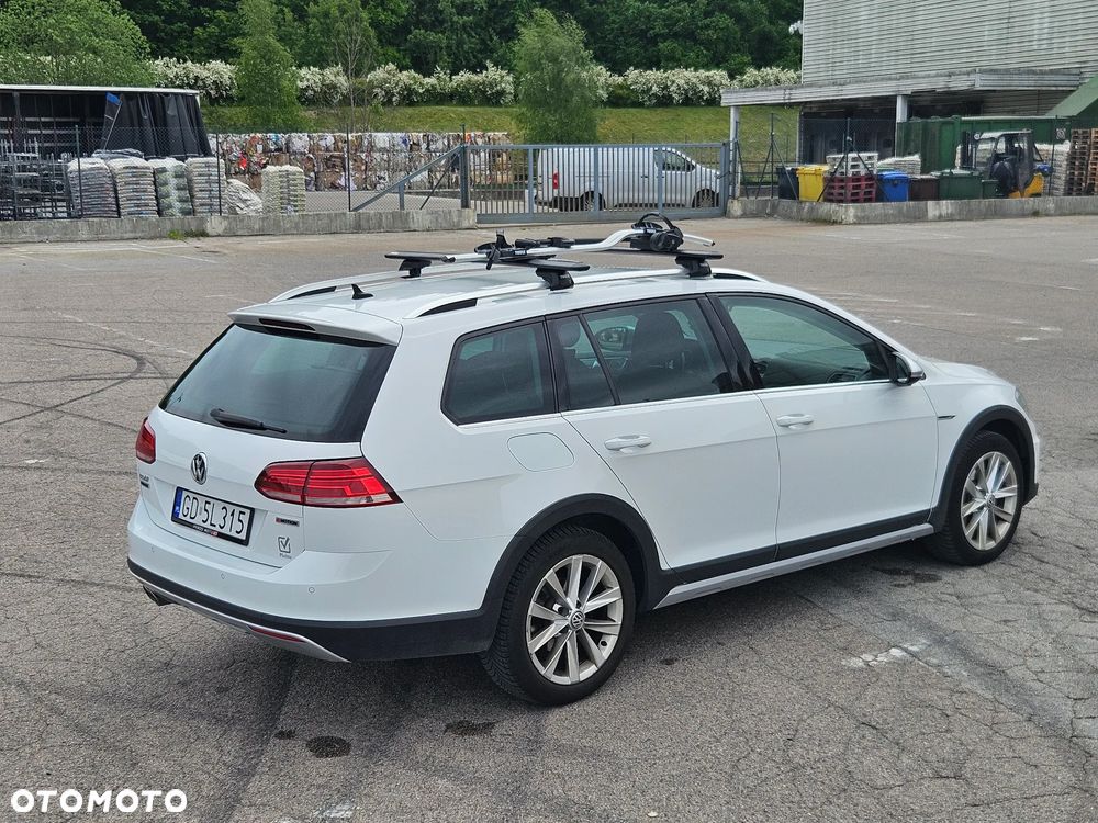 Volkswagen Golf - 12