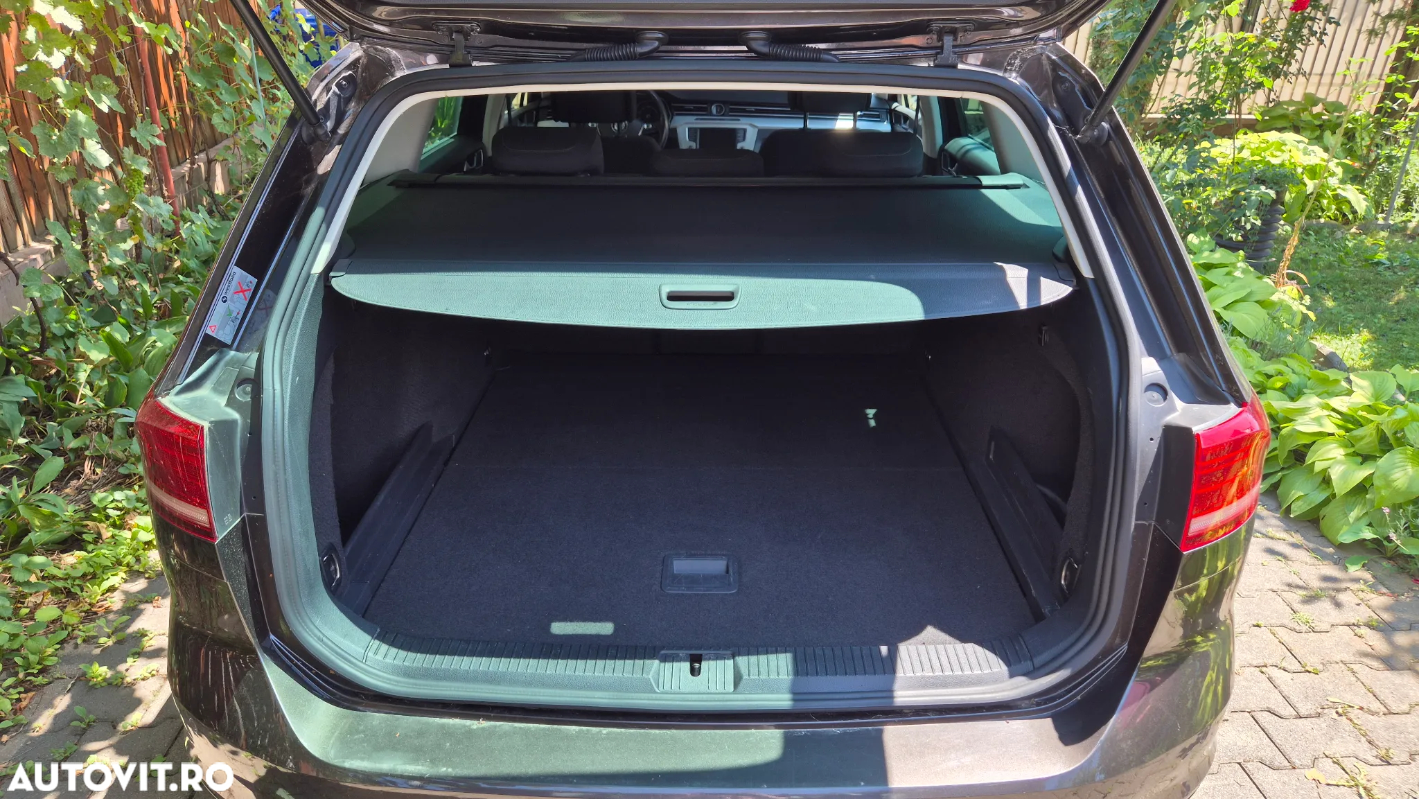 Volkswagen Passat Variant 2.0 TDI DSG Comfortline - 19