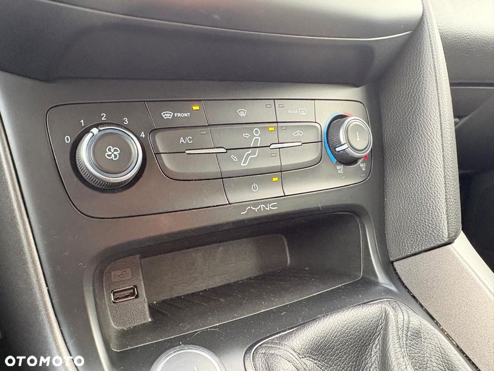 Ford Focus 1.0 EcoBoost Trend Edition - 18