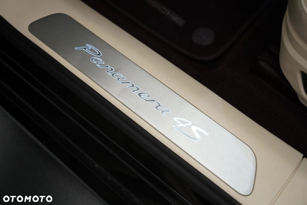 Porsche Panamera 4S Diesel - 21