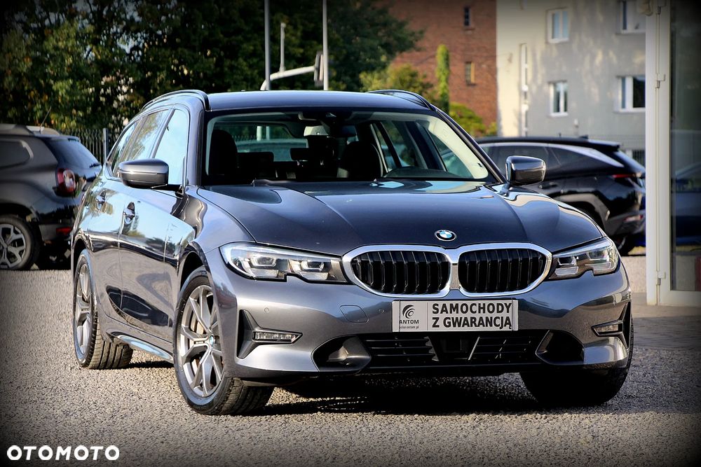 BMW Seria 3 330e Sport Line - 1