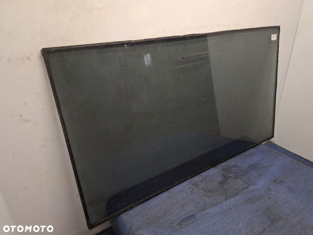BOVA FUTURA FHD SZYBA KAROSERYJNA TYŁ - 2