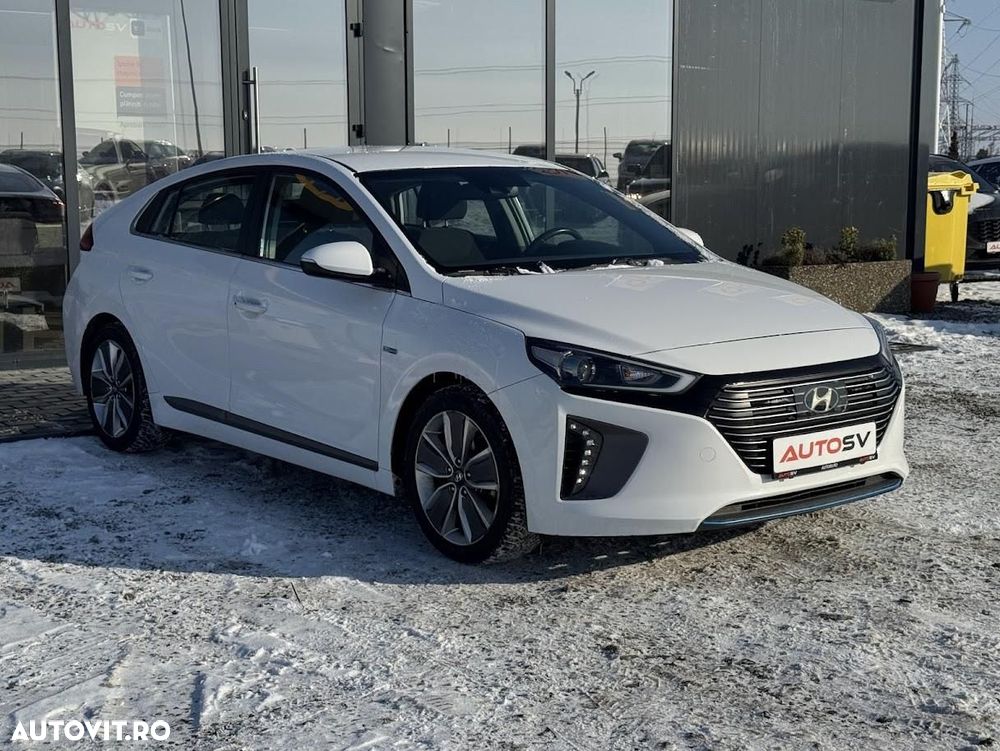 Hyundai IONIQ - 19