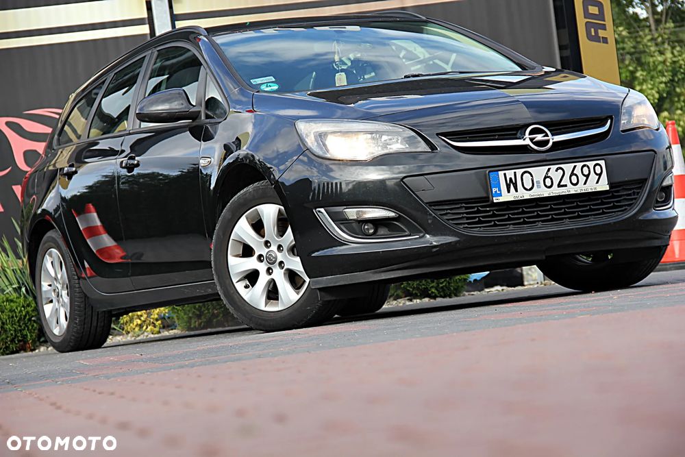 Opel Astra 1.7 CDTI DPF - 1