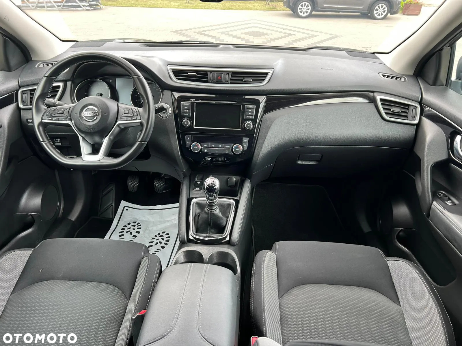 Nissan Qashqai 1.5 dCi Tekna - 12