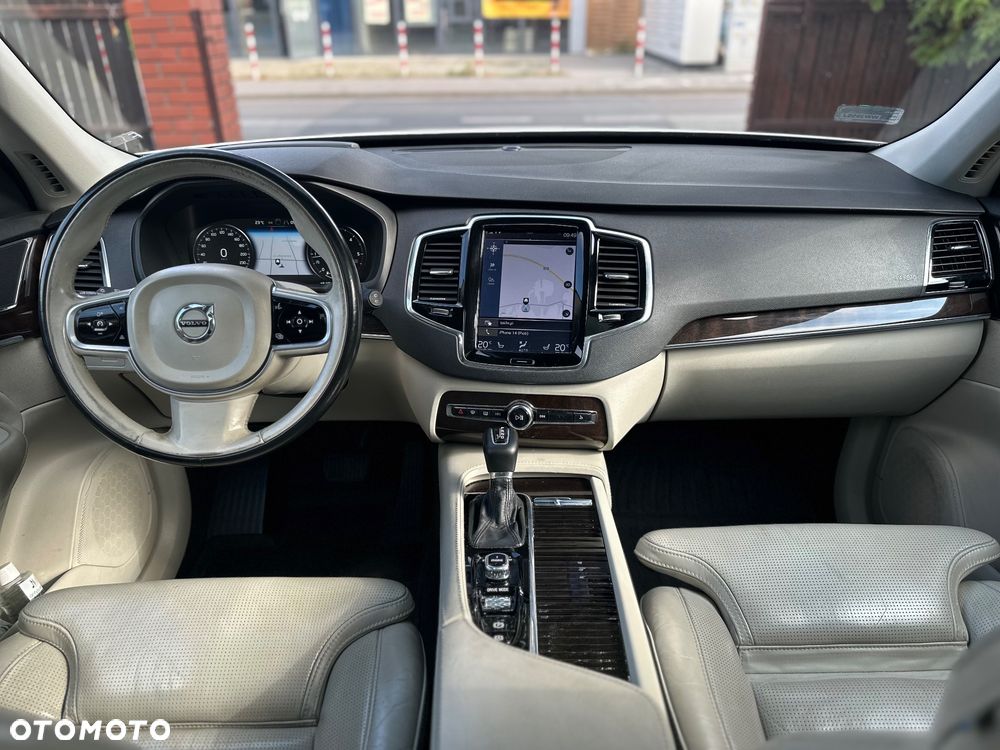 Volvo XC 90 D5 AWD R-Design - 8