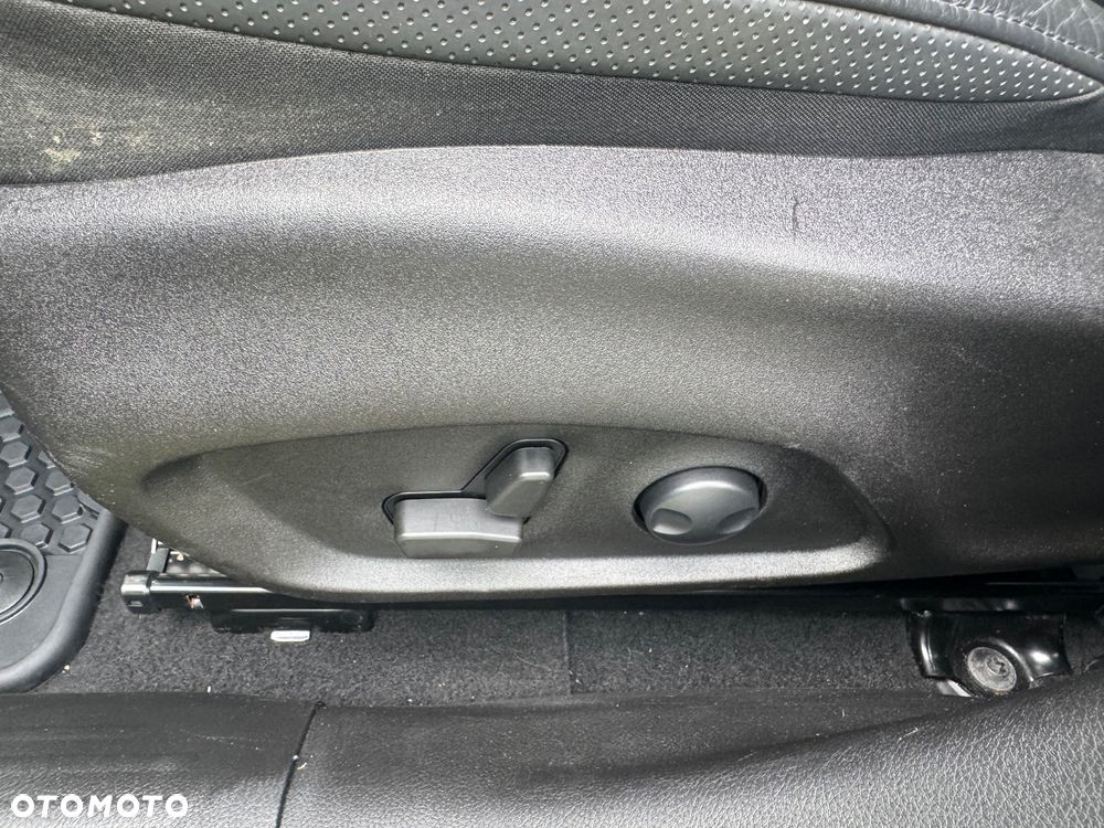 Jeep Renegade 1.4 MultiAir Active Drive Automatik Limited - 24