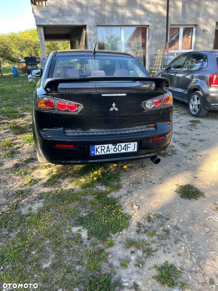 Mitsubishi Lancer 1.8 Invite - 4