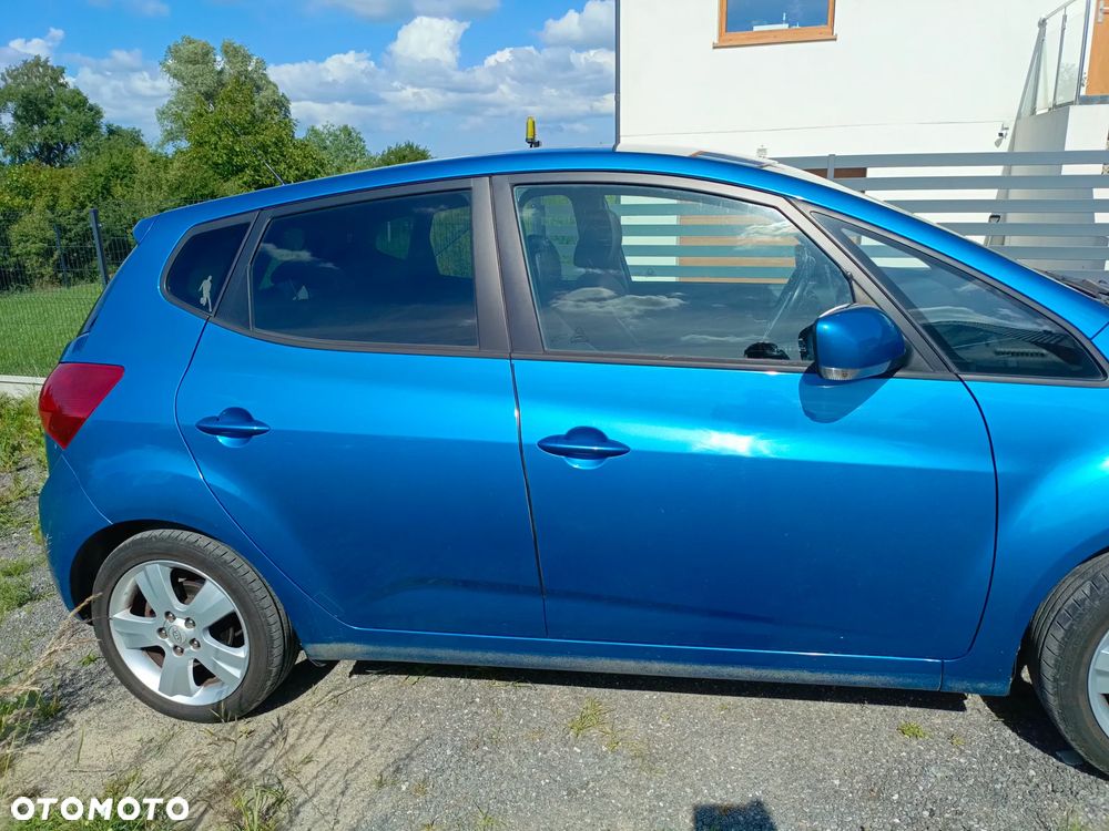 Kia Venga 1.6 L - 16