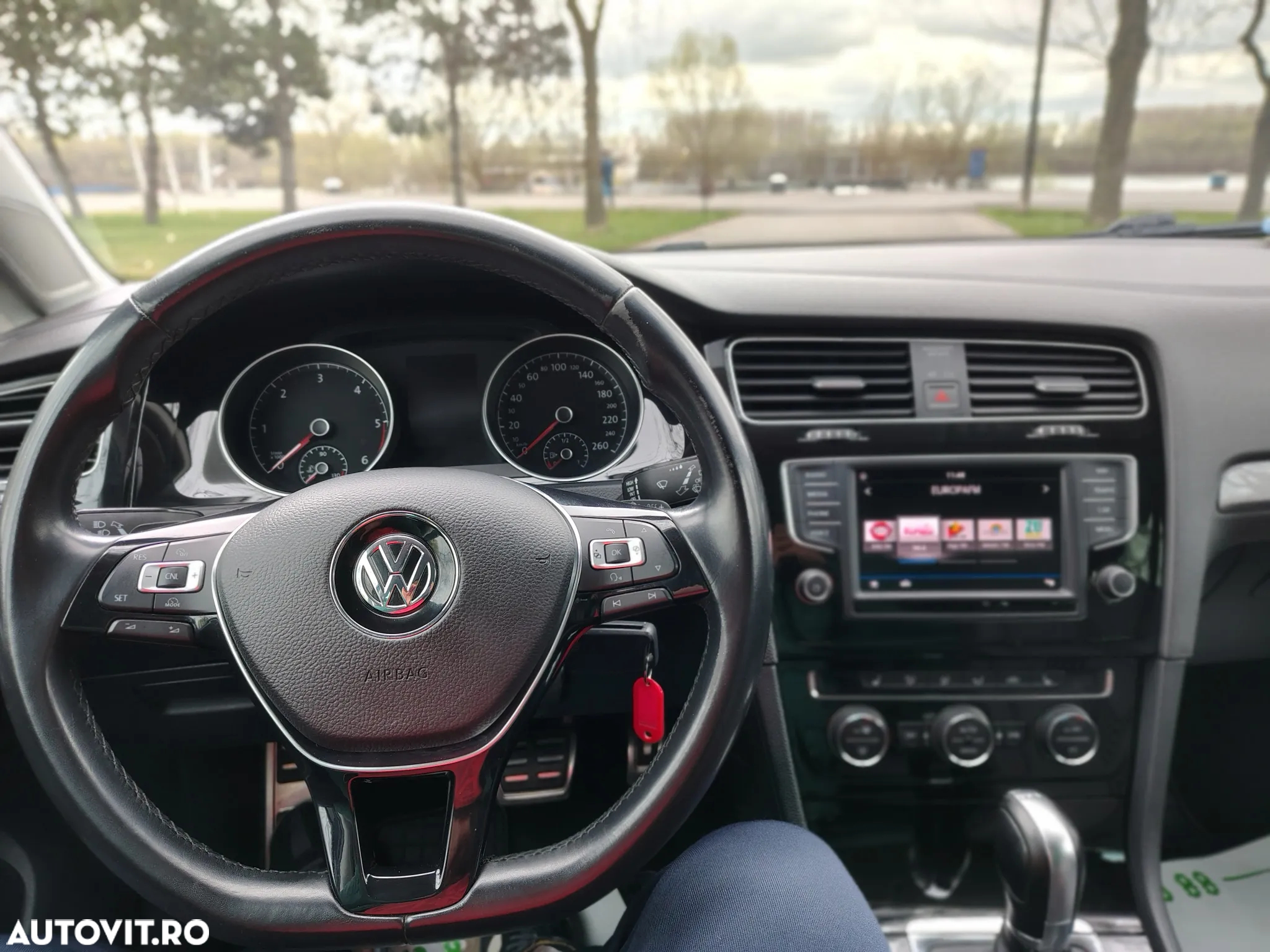 Volkswagen Golf Variant 2.0 TDI BlueMotion Technology DSG Allstar - 15