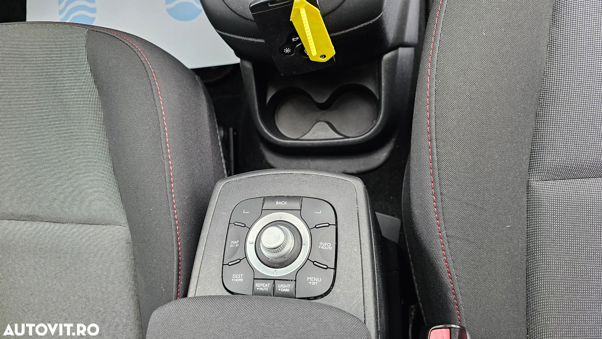 Renault Scenic ENERGY TCe 115 Dynamique - 19