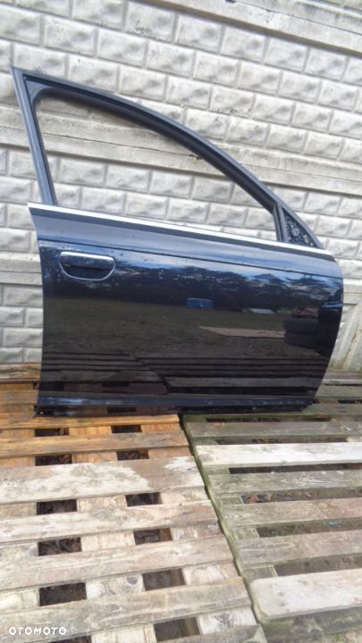 DRZWI PRAWE PRZÓD AUDI A6 C6 04-11