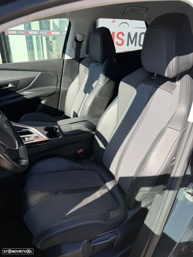 Peugeot 2008 1.2 PureTech Style - 3