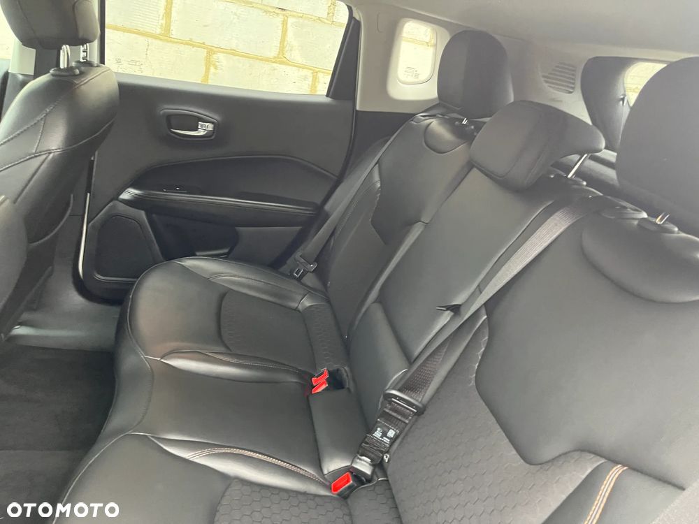 Jeep Compass 2.0 MultiJet Active Drive Automatik Limited - 14