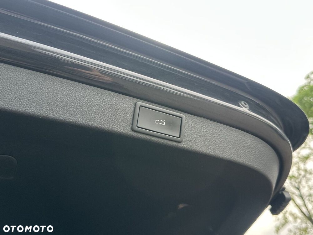 Skoda Octavia 2.0 TDI Sportline DSG - 35