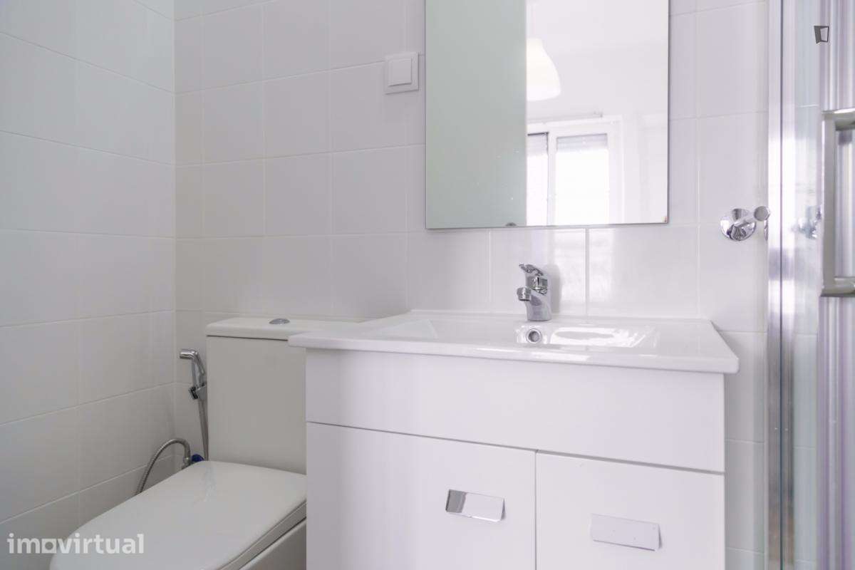 Quarto - localizado em Santa Apolónia Lisbon - Grande imagem: 2/7
