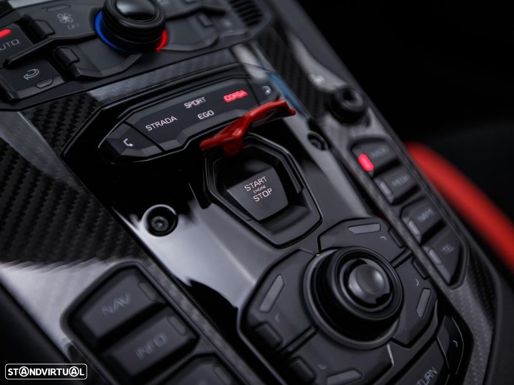 Lamborghini Aventador SVJ - 15