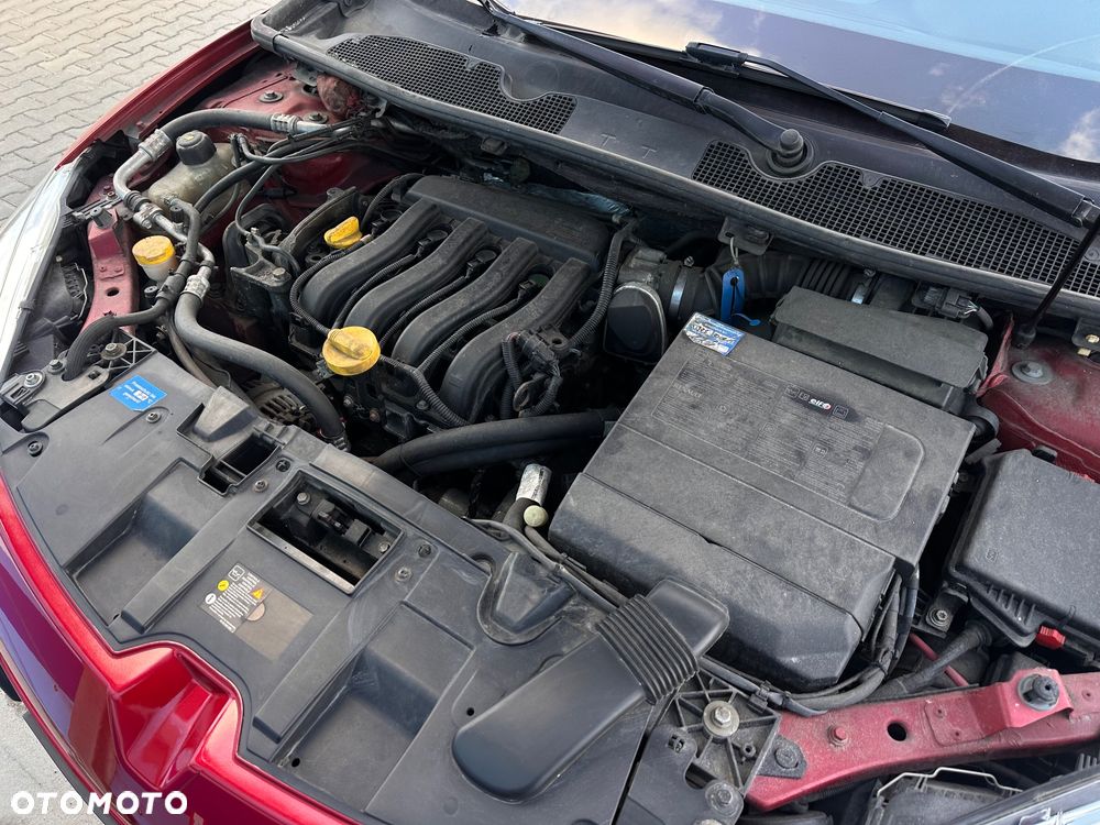 Renault Megane 1.6 16V 110 Paris Business - 24