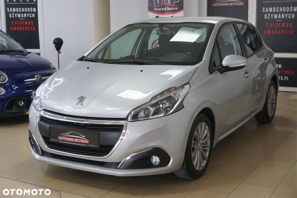 Peugeot 208 - 3