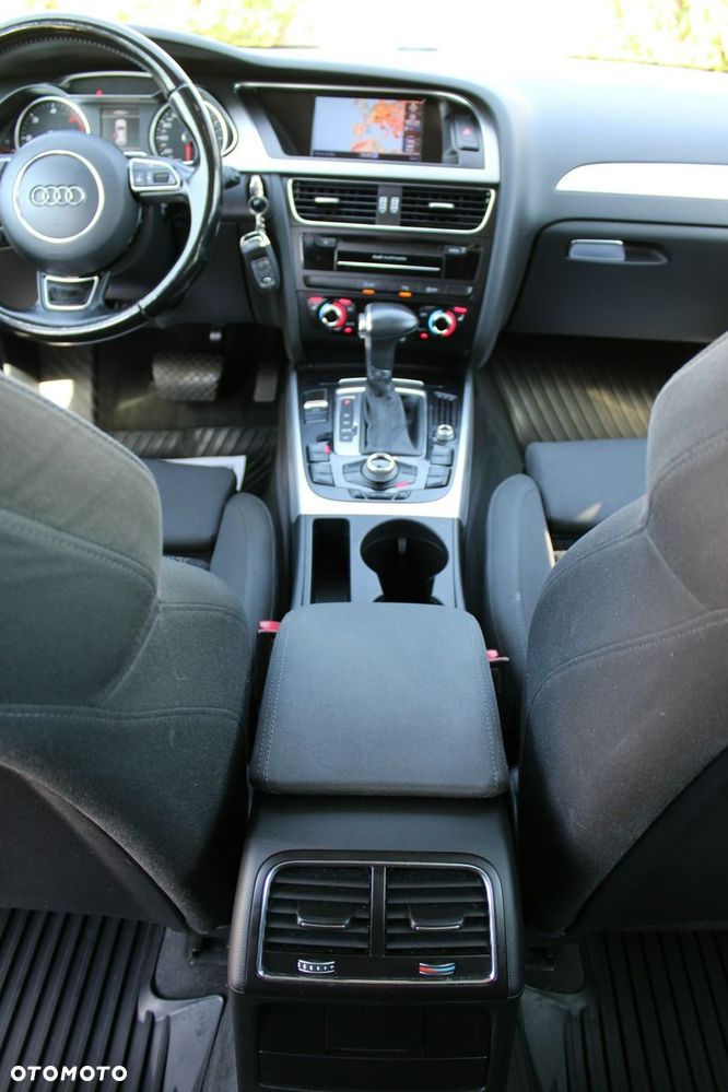 Audi A4 Avant 2.0 TDI DPF multitronic Ambiente - 29