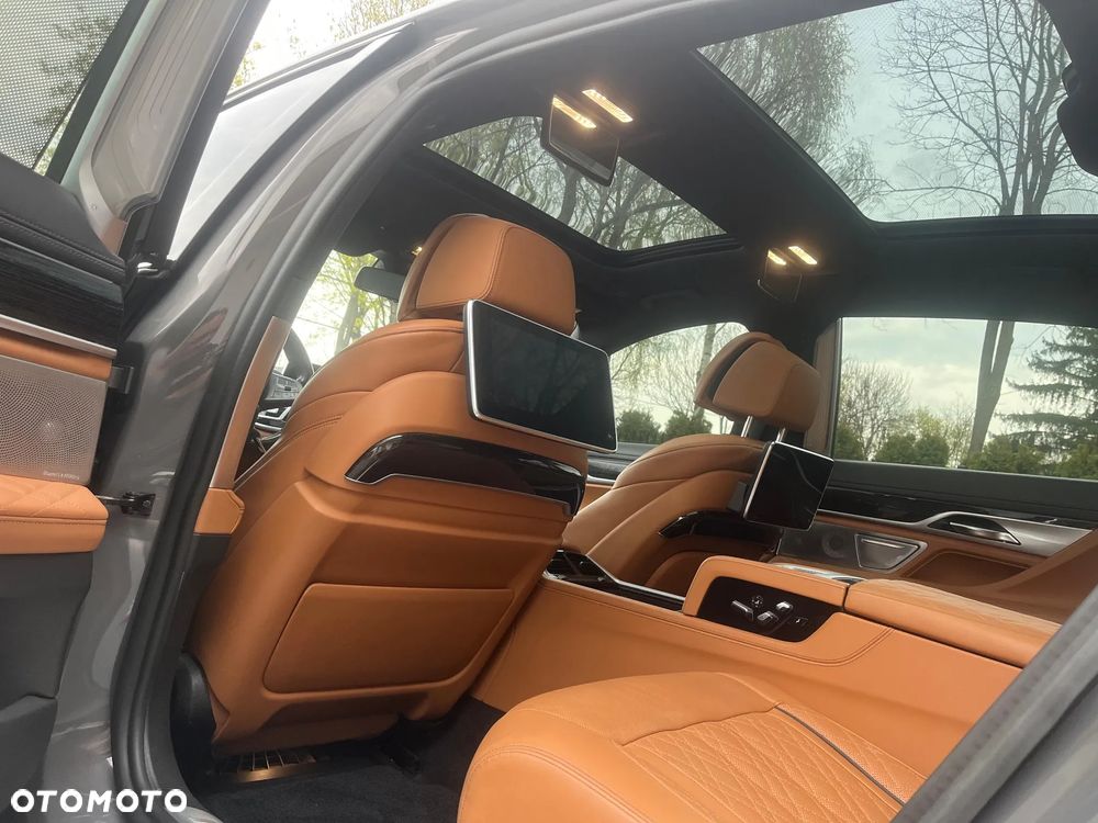 BMW Seria 7 750Li xDrive sport - 19