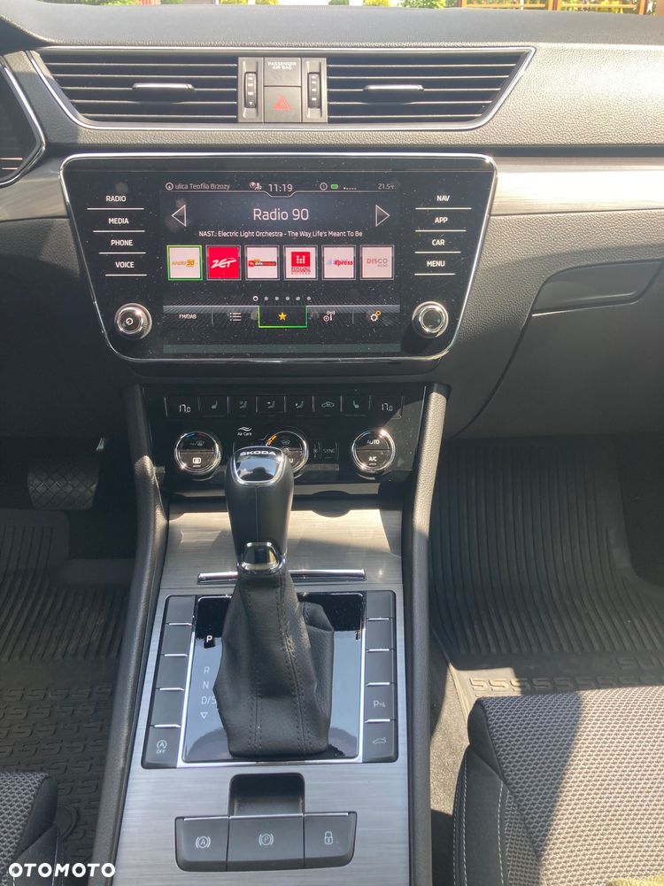 Skoda Superb 2.0 TDI SCR Style DSG - 17
