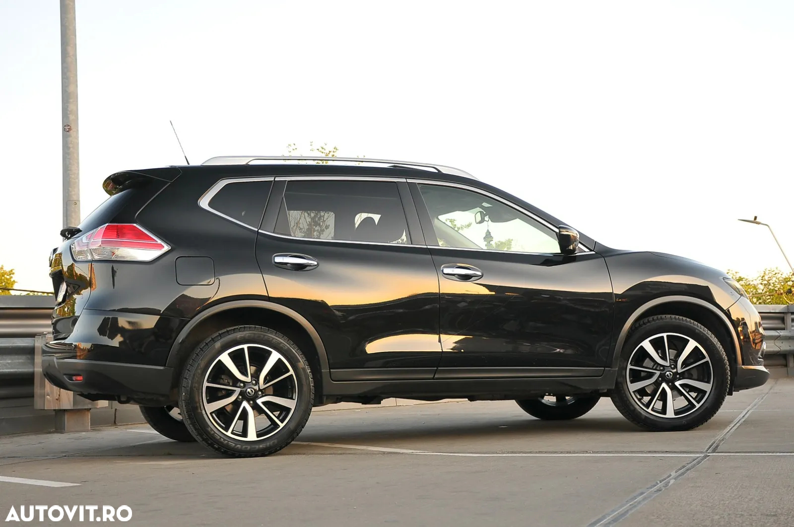 Nissan X-Trail 2.0 dCi ALL-MODE 4x4i Xtronic N-Connecta - 7