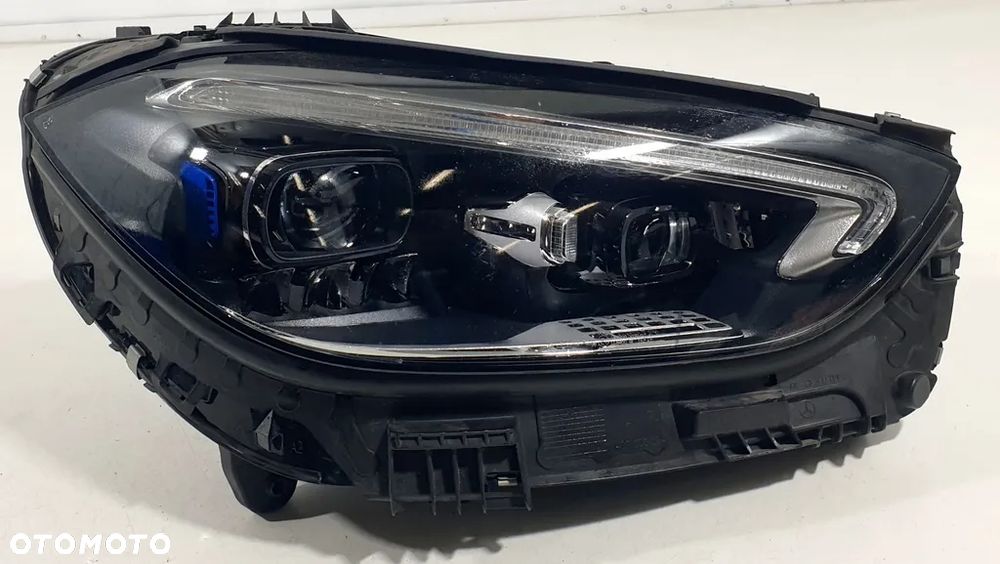 Mercedes C-Klasa W206 Reflektor Prawy A2069064803