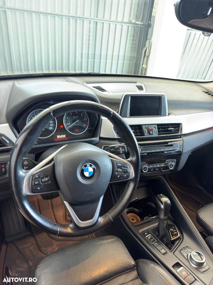 BMW X1 xDrive20d Aut. Sport Line - 11