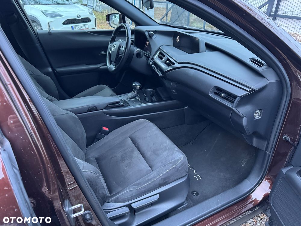 Lexus UX 250h Elegance 2WD - 7