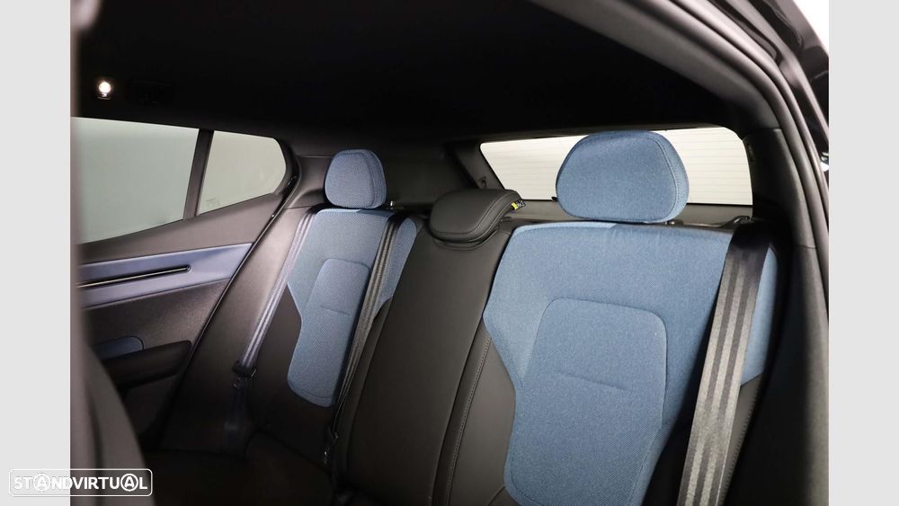 Volvo EX30 69 kWh Single Motor Extended Range Plus - 17