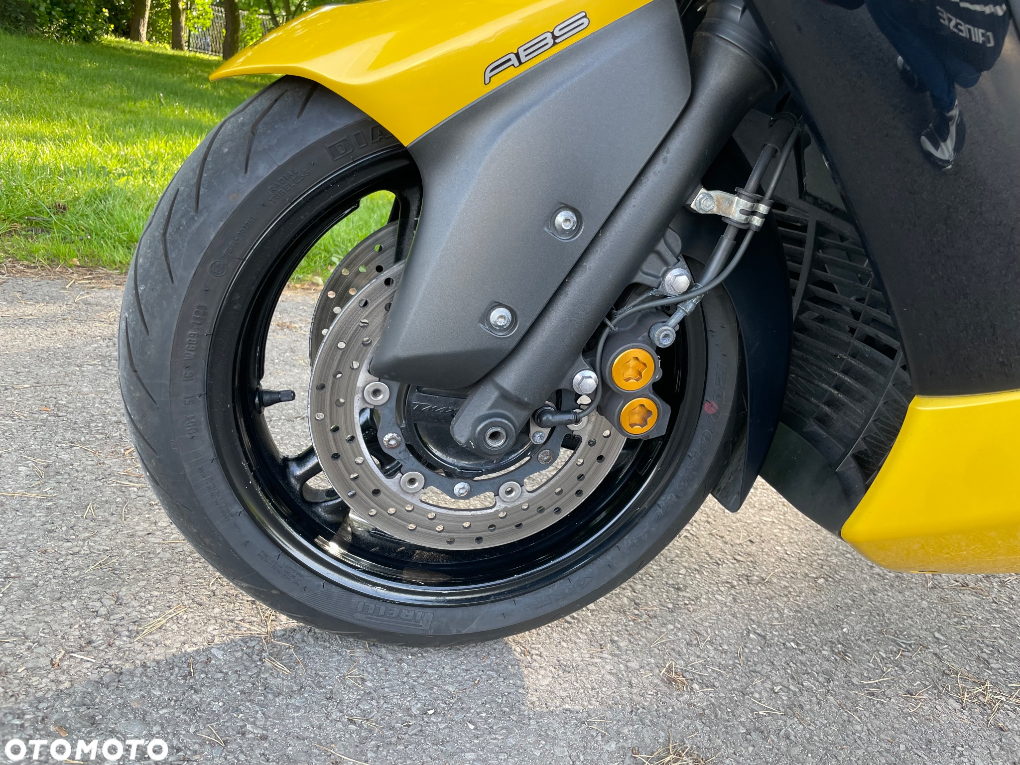 Yamaha Tmax - 24