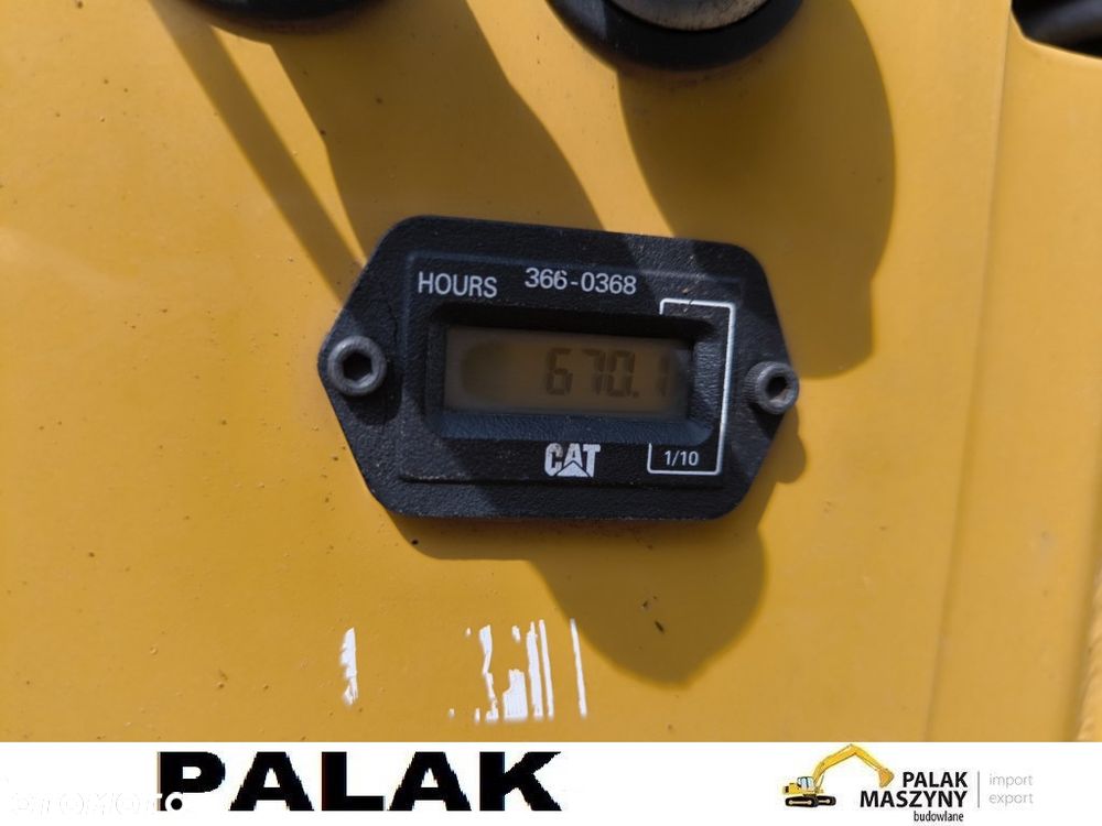 Caterpillar Walec drogowy  CAT CB 1.8   ,  2019 rok - 13