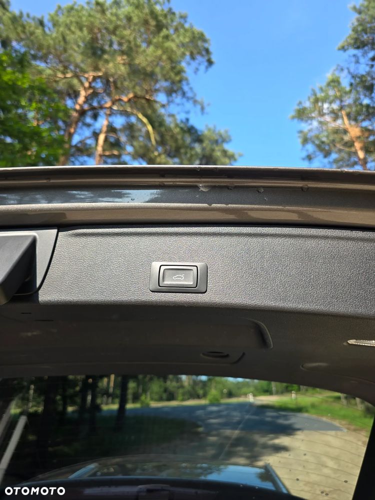 Audi A4 Avant 40 TDI S tronic - 14