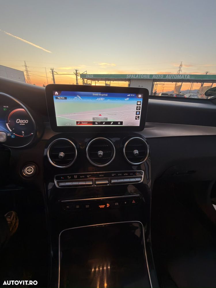 Mercedes-Benz Glc 2022 photo 2
