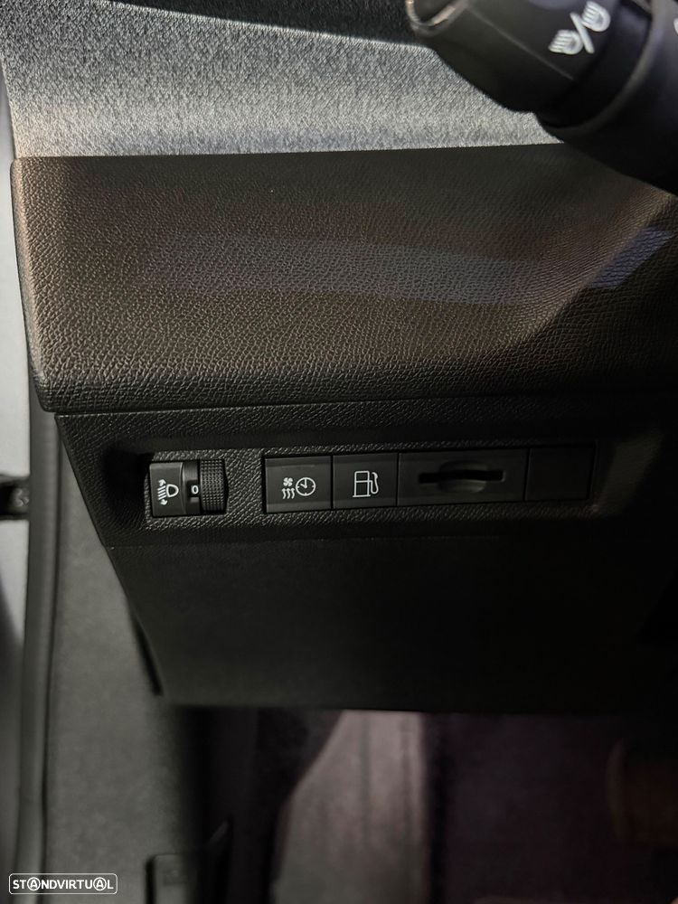 Peugeot 308 SW 1.6 Hybrid Allure Pack e-EAT8 - 15