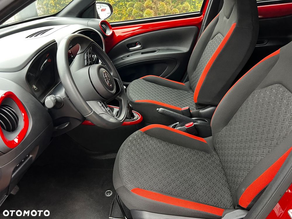 Toyota Aygo X Air Style - 18