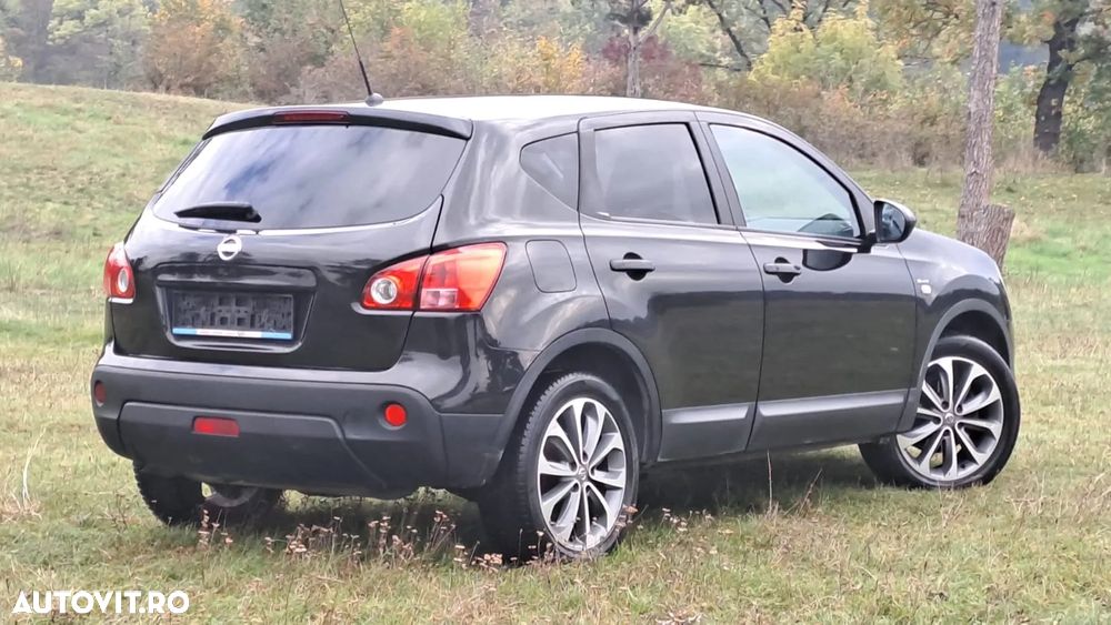 Nissan Qashqai 2.0 dCi DPF 4x4 Aut tekna - 17