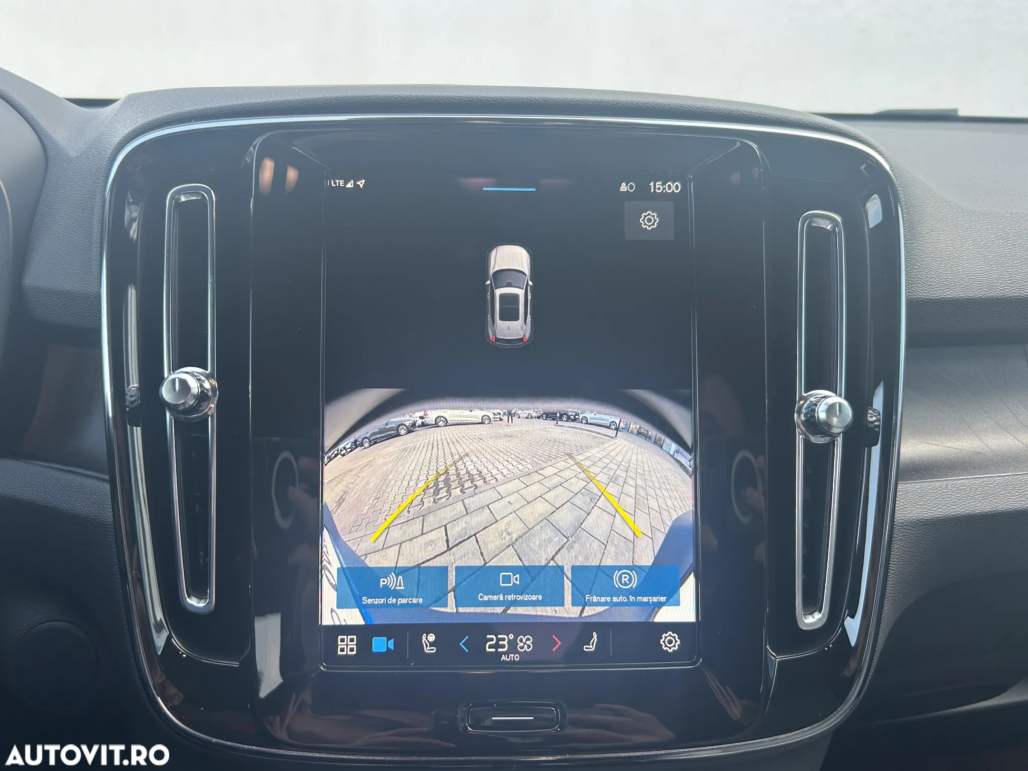 Volvo XC 40 Recharge Twin Motor AWD Plus - 25